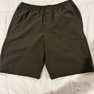 Banana Republic Dark Green Athletic Mens Shorts